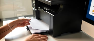 La impresora no recoge el papel